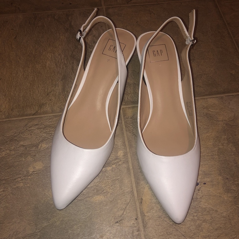 Women gap heels